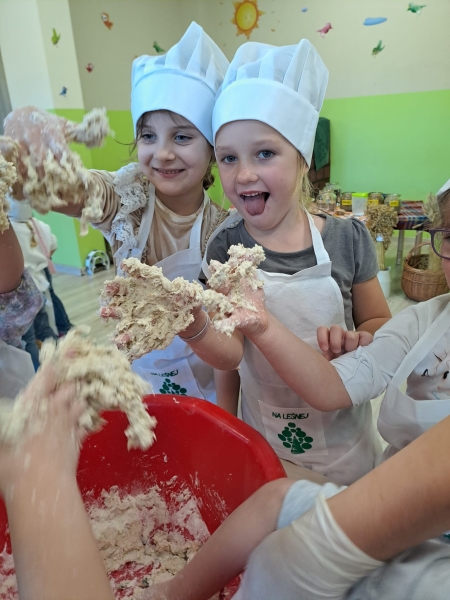 ABC gotowania- pieczemy chleb i ubijamy masło